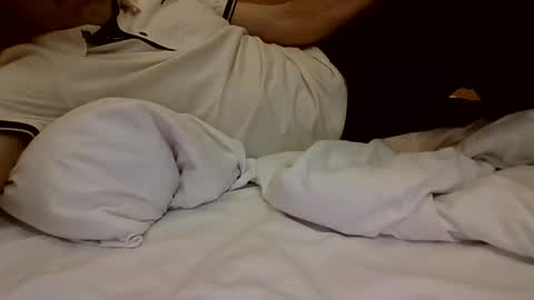 Mika online show from 03-18-26, 09:18