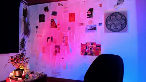 Snapshot of desidias chatting on 12-18-24, 04:20 Desidias online show from 12-18-24, 04:20