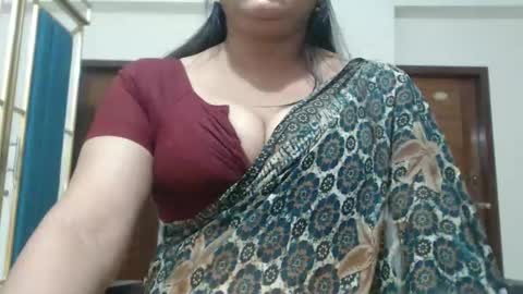 Maisa online show from 04-27-26, 04:16