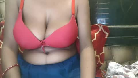 Snapshot of desiprincess35 chatting on 08-03-26, 05:38 desiprincess35 online show from 08-03-26, 05:38