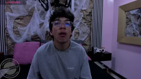 Snapshot of desire_ecstasy chatting on 11-03-25, 01:34 desire_ecstasy online show from 11-03-25, 01:34