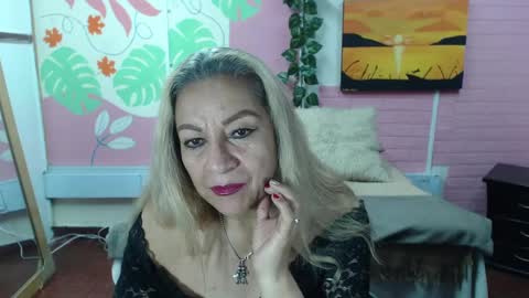 Snapshot of desire_latin chatting on 12-05-24, 09:17 VALERIA online show from 12-05-24, 09:17