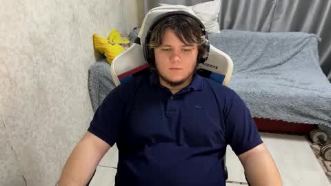 Snapshot of desiredude9 chatting on 09-22-25, 06:43 desiredude9 online show from 09-22-25, 06:43