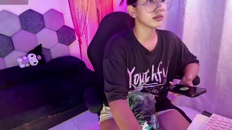 TORI AND MR. BEAR online show from 05-03-26, 06:36