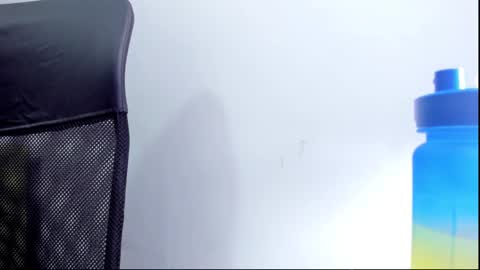 Snapshot of desirehugeboobs4you chatting on 02-22-25, 02:50 Nicky online show from 02-22-25, 02:50