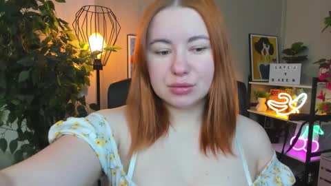 LAYLA online show from 02-09-26, 07:23