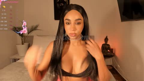 Destinne Mill online show from 11-29-25, 10:29