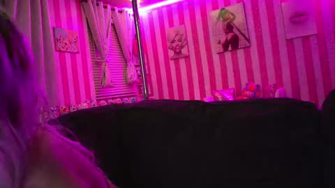 Snapshot of destiny_702 chatting on 09-25-25, 11:03 IMMACULATE BEAUTY online show from 09-25-25, 11:03