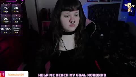 Snapshot of destroyall420 chatting on 11-15-25, 10:59 Lola Bdsm and fries online show from 11-15-25, 10:59