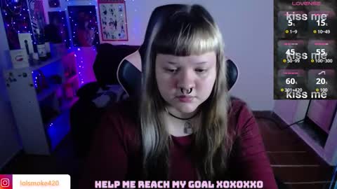 Snapshot of destroyall420 chatting on 02-25-26, 06:45 Lola Bdsm and fries online show from 02-25-26, 06:45