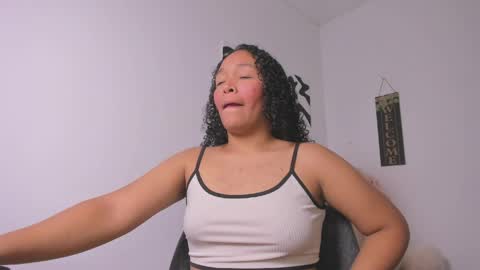 Snapshot of desty_y chatting on 04-09-26, 03:06 desty_y online show from 04-09-26, 03:06