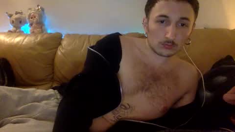 deusexmachine1 online show from 02-08-26, 10:57