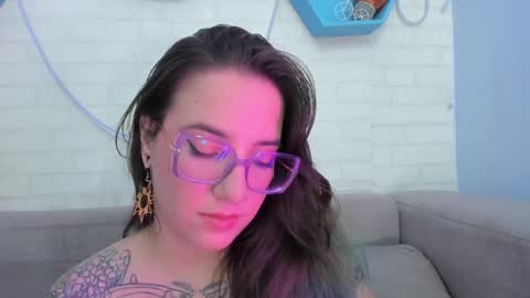 Deva Blue online show from 02-10-25, 06:53