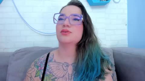 Deva Blue online show from 02-11-25, 04:11