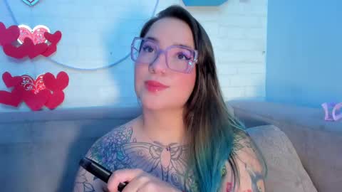 Deva Blue online show from 02-14-25, 04:37