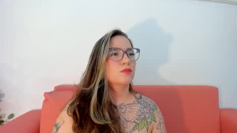 Snapshot of deva_blue chatting on 03-15-26, 04:18 Deva Blue online show from 03-15-26, 04:18