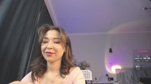 Snapshot of devaivy chatting on 09-18-25, 09:33 Deva online show from 09-18-25, 09:33