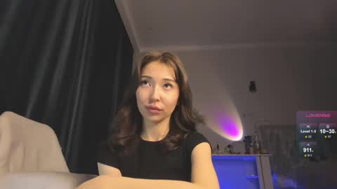 Snapshot of devaivy chatting on 09-22-25, 01:02 Deva online show from 09-22-25, 01:02