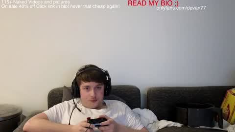 Snapshot of devantheplug chatting on 12-13-24, 05:27 Devan online show from 12-13-24, 05:27