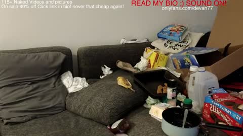 Snapshot of devantheplug chatting on 12-16-24, 07:15 Devan online show from 12-16-24, 07:15