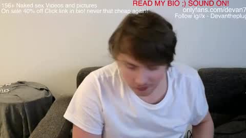 Snapshot of devantheplug chatting on 03-03-25, 05:39 Devan online show from 03-03-25, 05:39