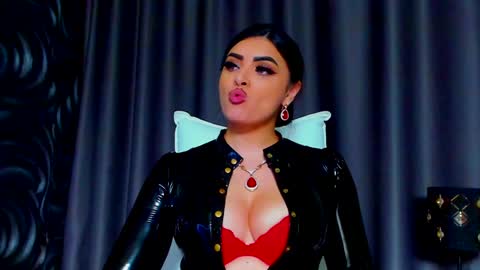 Snapshot of devashaqueen chatting on 01-02-25, 11:49 Devasha online show from 01-02-25, 11:49