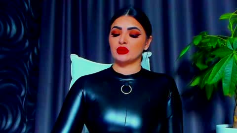 Snapshot of devashaqueen chatting on 01-16-25, 10:53 Devasha online show from 01-16-25, 10:53