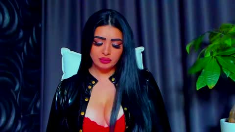 Snapshot of devashaqueen chatting on 01-20-25, 11:02 Devasha online show from 01-20-25, 11:02