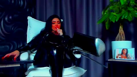 Snapshot of devashaqueen chatting on 01-23-25, 08:35 Devasha online show from 01-23-25, 08:35