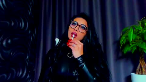 Snapshot of devashaqueen chatting on 02-02-25, 08:51 Devasha online show from 02-02-25, 08:51