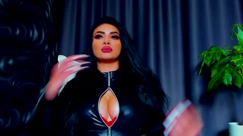 Snapshot of devashaqueen chatting on 02-08-25, 10:29 Devasha online show from 02-08-25, 10:29