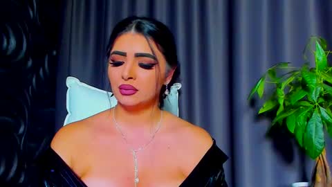 Snapshot of devashaqueen chatting on 02-17-25, 10:03 Devasha online show from 02-17-25, 10:03