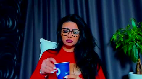 Snapshot of devashaqueen chatting on 02-24-25, 08:38 Devasha online show from 02-24-25, 08:38