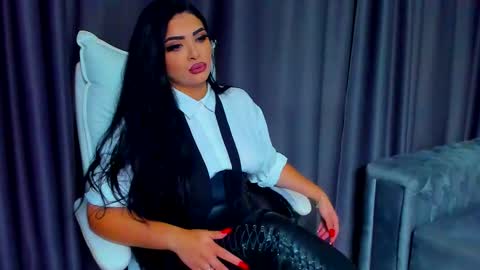 Snapshot of devashaqueen chatting on 09-17-25, 07:10 Devasha online show from 09-17-25, 07:10