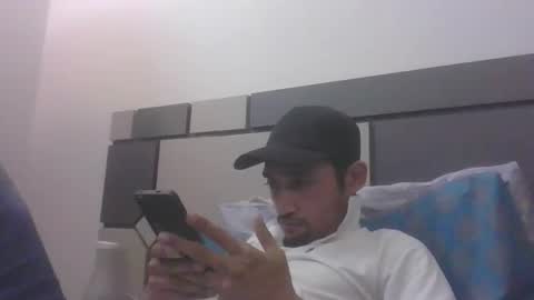 Snapshot of devil0332_0346 chatting on 10-23-25, 05:23 devil0332_0346 online show from 10-23-25, 05:23