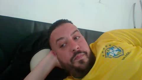 Snapshot of devil_angel66 chatting on 05-01-26, 05:50 devil_angel66 online show from 05-01-26, 05:50