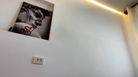 Snapshot of devil_goddess1 chatting on 09-26-25, 08:40 Emily online show from 09-26-25, 08:40