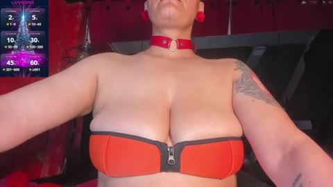 Snapshot of devil_taylorx chatting on 12-19-24, 02:35 devil_taylorx online show from 12-19-24, 02:35