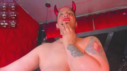 Snapshot of devil_taylorx chatting on 02-18-25, 02:16 devil_taylorx online show from 02-18-25, 02:16