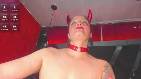 Snapshot of devil_taylorx chatting on 03-10-25, 05:39 devil_taylorx online show from 03-10-25, 05:39