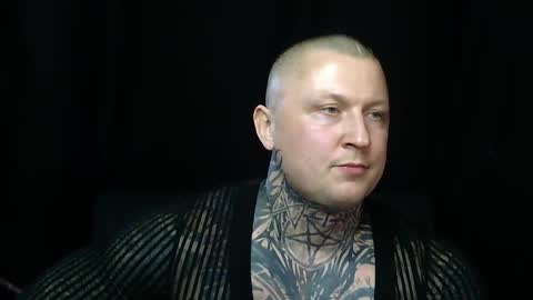 Snapshot of devilwithtats chatting on 03-10-26, 10:53 Lucian online show from 03-10-26, 10:53