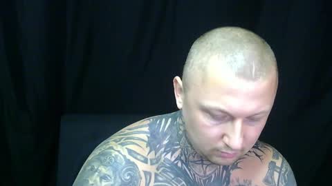 Snapshot of devilwithtats chatting on 03-29-26, 08:14 Lucian online show from 03-29-26, 08:14