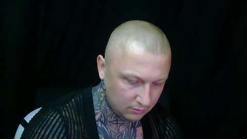 Snapshot of devilwithtats chatting on 04-14-26, 11:49 Lucian online show from 04-14-26, 11:49