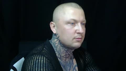 Snapshot of devilwithtats chatting on 04-15-26, 08:54 Lucian online show from 04-15-26, 08:54