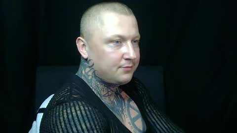 Snapshot of devilwithtats chatting on 04-21-26, 09:59 Lucian online show from 04-21-26, 09:59