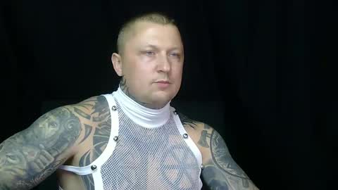 Snapshot of devilwithtats chatting on 04-30-26, 11:16 Lucian online show from 04-30-26, 11:16