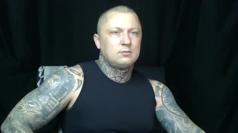 Snapshot of devilwithtats chatting on 05-11-26, 09:15 Lucian online show from 05-11-26, 09:15