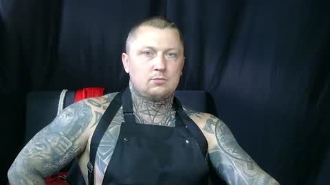 Snapshot of devilwithtats chatting on 07-05-26, 01:40 Lucian online show from 07-05-26, 01:40