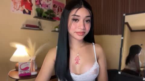 Devine Greyson online show from 12-21-25, 10:44