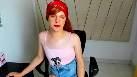 Snapshot of devon_dice chatting on 12-21-24, 10:40 Alex online show from 12-21-24, 10:40